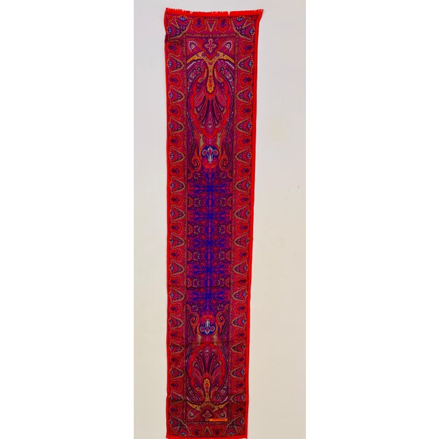 Contemporary Oscar de La Renta Paisley Silk Oblong Scarf in Reds and Fuchsia For Sale - Image 3 of 12
