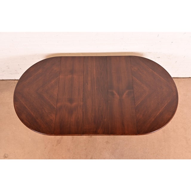 1960s Henredon Style French Regency Louis XVI Walnut Extension Dining Table, Newly Refinished For Sale - Image 5 of 14