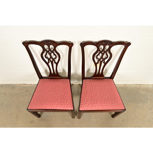 Late 20th Century Stickley Georgian Carved Mahogany Side Chairs or Dining Chairs, Pair For Sale - Image 5 of 14