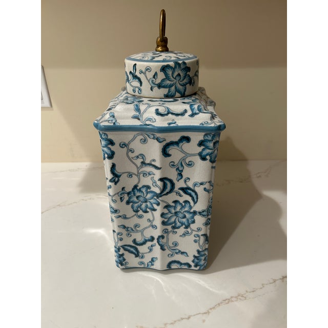 Chinoiserie Port 68 Turquoise and White Ginger Jar, Discontinued For Sale - Image 3 of 8