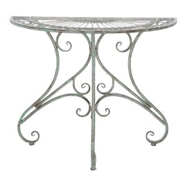 Example of Safavieh Outdoor Tables