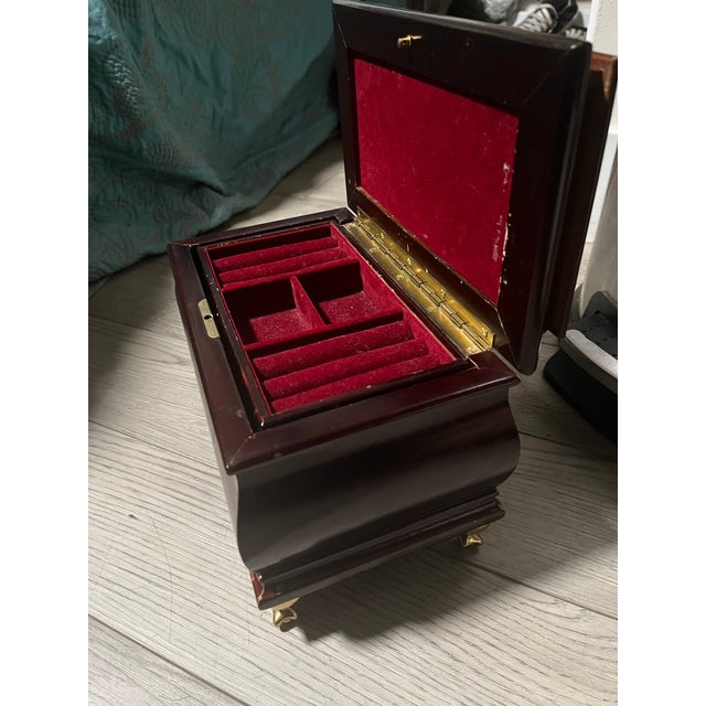 Hollywood Regency Vintage Mahogany Jewelry Box From “The Commodore” Collection by Rosalco For Sale - Image 3 of 12