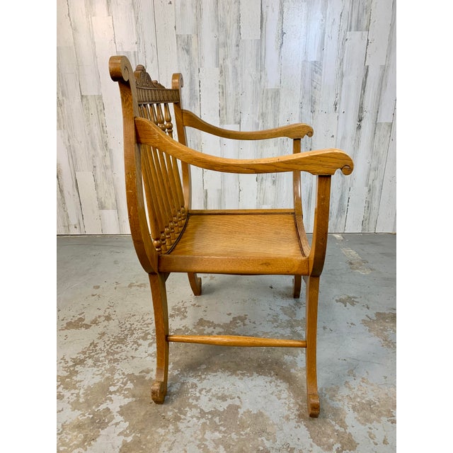 Late 19th Century Quarter Sawn Oak Dante Chair For Sale - Image 5 of 10