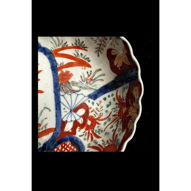 Navy Blue Mid 19th Century Antique Imari Hand Painted Scalloped Bowl For Sale - Image 8 of 10