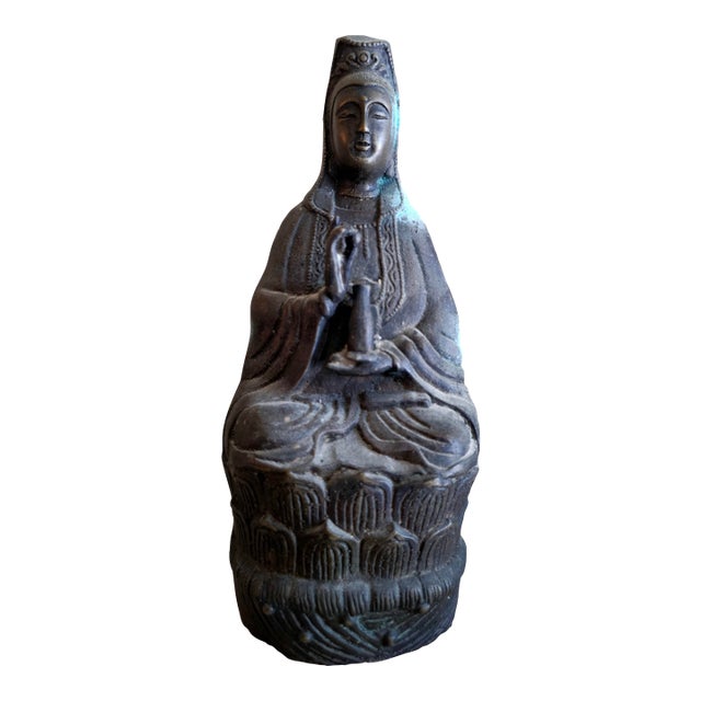 19th Century Chinese Bronze Seated Guanyin With Mark, Qing Dynasty For Sale