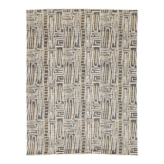 Modern Geometric Wool Area Rug - Abstract Maze Pattern in Charcoal and Cream For Sale