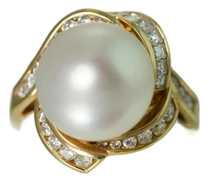 Late 20th Century 18k South Sea Pearl Ring, Size 7