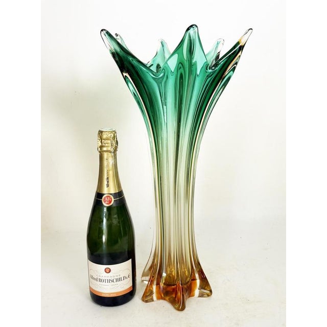 Large Italian Green and Transparent Vase, Italy, 1950 For Sale - Image 3 of 12