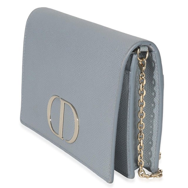 Item #: 152698 Interior Material: Microfiber MSRP: 2,150 Features Interior: Four card slots. Single slot and zip pocket....