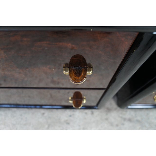 Henredon 1980s Henredon Scene III Art Deco Walnut Burl Black Lacquer Nightstands Bedside Tables, Pair For Sale - Image 4 of 12