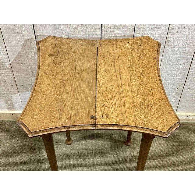 Early 20th Century English Oak Pedestal Table For Sale - Image 6 of 8