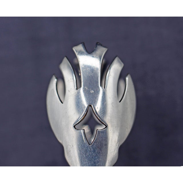 Late 20th Century Sterling Silver Ice or Sugar Tongs by Manchester Silver Co. For Sale - Image 4 of 4