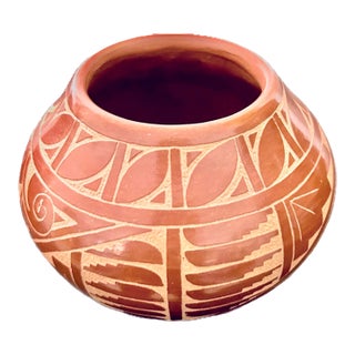 Signed Original Native American Pottery Vase, by Alvina Yepa, Jemez Pueblo New Mexico, Carved Redware With Sgraffito, Certificate of Authenticity For Sale