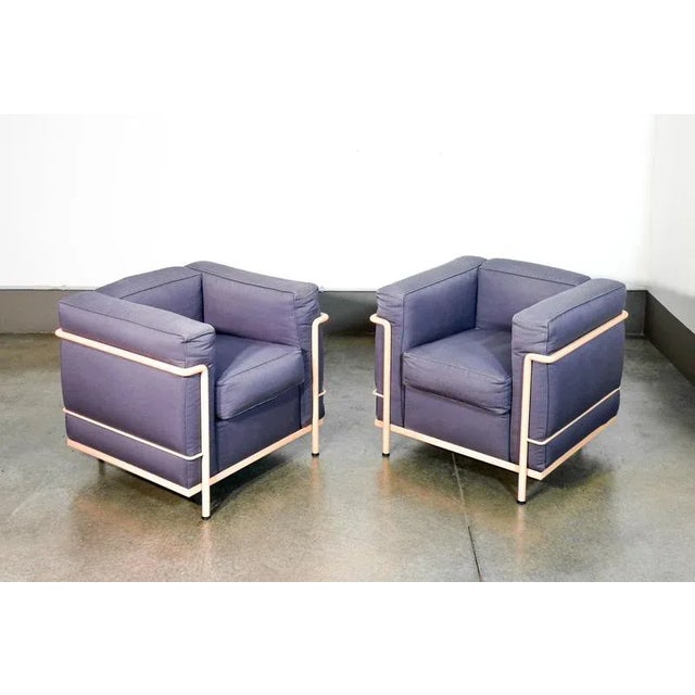 LC2 Armchairs by Le Corbusier for Cassina, Set of 2 For Sale - Image 13 of 18