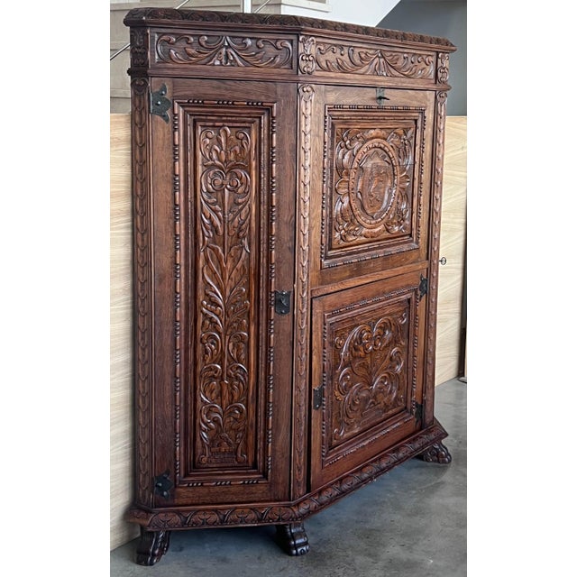 Spanish Baroque Cabinet Bar in Carved Walnut, 1910s For Sale - Image 18 of 18