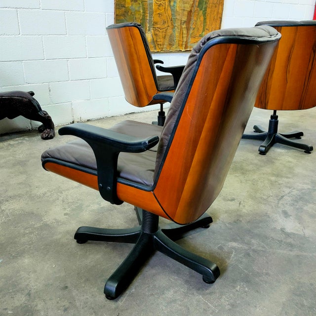 Vintage Wood and Leather Armchair, Italy, 1970s For Sale - Image 4 of 6