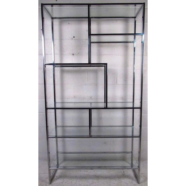 Midcentury Milo Baughman Étagère in Chrome and Glass For Sale In New York - Image 6 of 6