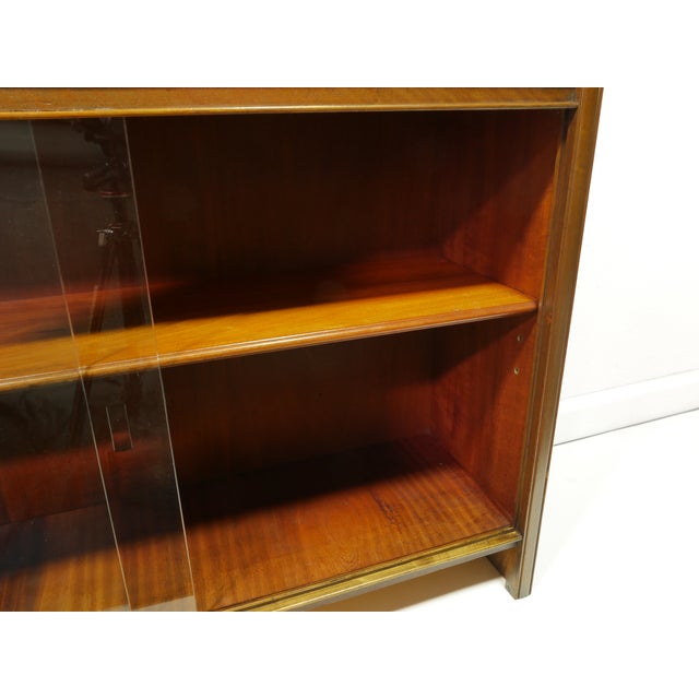 Mid-Century Modern Display Cabinet in Beech and Oak, 1960s For Sale - Image 11 of 14