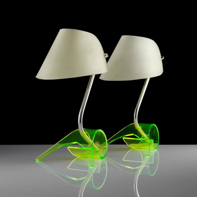 Mid-Century Modern Vintage Green Acrylic Table Lamps attributed to Apolinary Galecki, 1960s, Set of 2 For Sale - Image 3 of 7