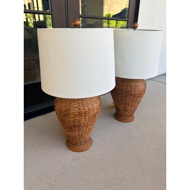1970s Pair of Woven Rattan and Wood Ginger Jar Lamps in the Style of Ralph Lauren For Sale - Image 11 of 13