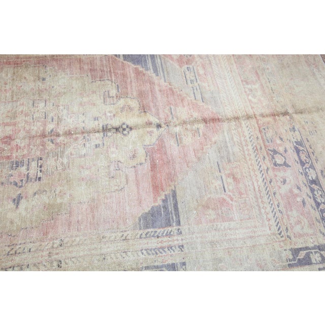 Vintage Turkish Oushak Rug – Faded Beauty in Earthy Tones -5' 5'' X 8' 2'' For Sale - Image 13 of 15