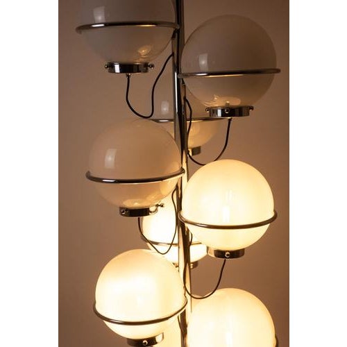 Nine-Light Floor Lamp by Gino Sarfatti for Arteluce, 1960s For Sale - Image 9 of 10