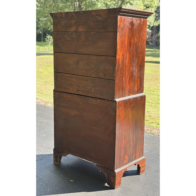 18th Century George III Chest on Chest For Sale - Image 4 of 7