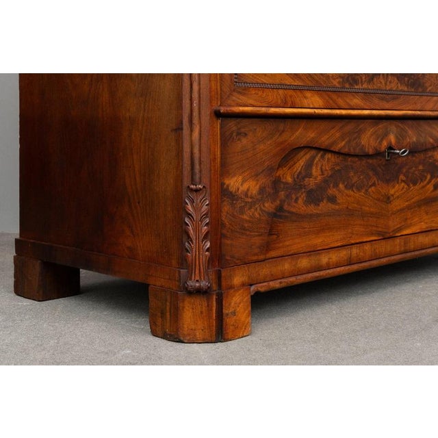 19th Century Biedermeier Chest of Drawers in Mahogany For Sale - Image 10 of 18