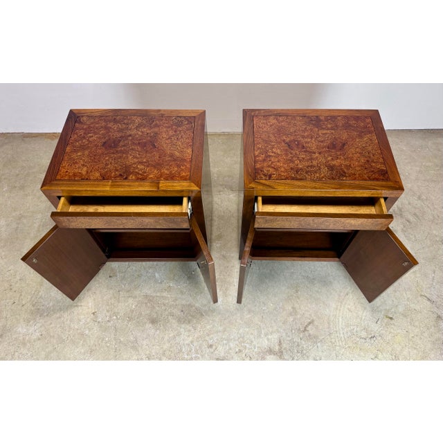 Mid-Century Modern Mid Century Modern Milo Baughman Style Burlwood & Walnut Nightstands For Sale - Image 3 of 12