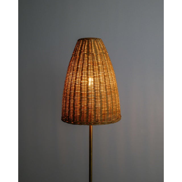 Gold Mid-Century Swedish S-1871 Floor Lamp in Metal & Rattan from Hans-Agne Jakobsson, Sweden, 1950s For Sale - Image 8 of 13