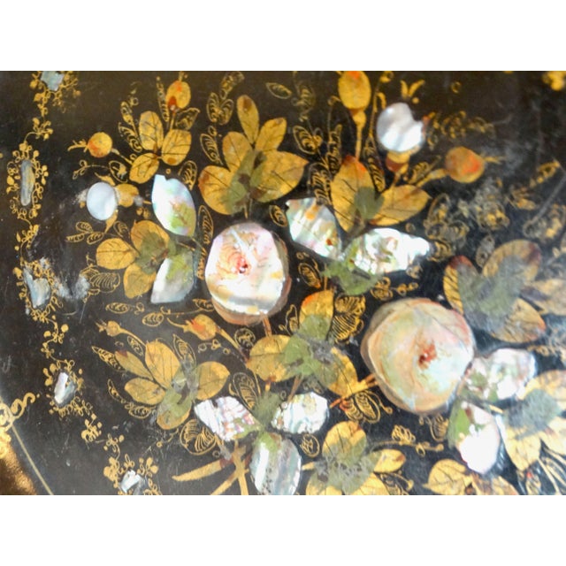 Victorian 19th Century English Papier-Mâché Chinoiserie Tray. With Mother of Pearl Inlay For Sale - Image 3 of 11