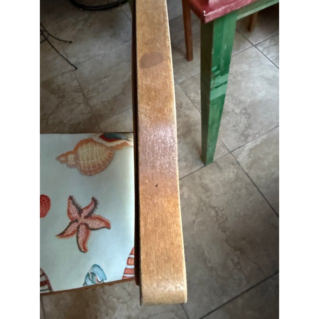 Vintage Mid-Century Leg-O-Matic Folding Game Table & 3 Cane Back Chairs Set (Mcm / Coastal Chess & Checkers) For Sale - Image 13 of 18