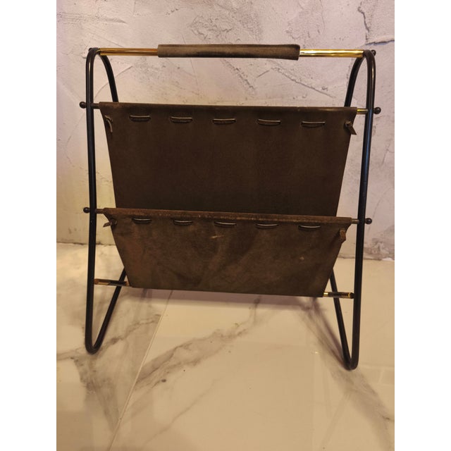 Black Mid-Century Modern Three-Tier Newspaper Rack in Brass and Leather, 1960s For Sale - Image 8 of 9