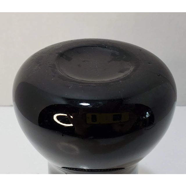 1940s Art Deco Le Smith Black Amethyst Greek Key Vase For Sale - Image 5 of 9