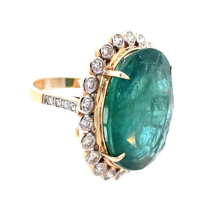 Gorgeous 14k Gold Ring With 23.36 Carat Natural Emerald & 1.21ct Diamond Halo, Size 6.5 For Sale - Image 9 of 13