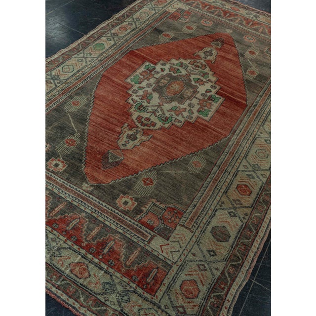Red Turkish Vintage Rug 4'10" x 8'3" #20836 For Sale - Image 8 of 8