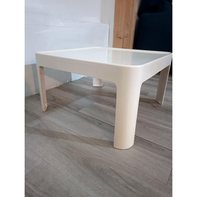 Fiberglass Coffee Table attributed to Carlo Bartoli for Rossi Di Albizzate, 1960s For Sale - Image 4 of 11