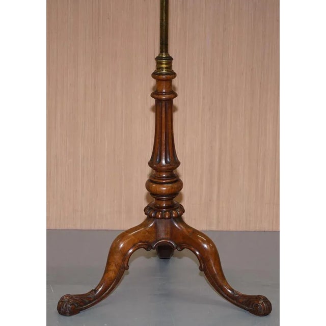 Walnut Height Adjustable Fire Screen from Gillows of Lancaster, 1850s For Sale - Image 4 of 18