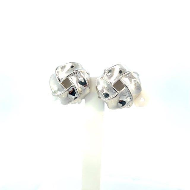 Late 20th Century Tiffany & Co Large Love Knot Earrings Sterling Silver Estate, A Pair For Sale - Image 12 of 13