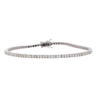 Natural Diamond Bracelet with 3.70 Carats Diamond in 18k Gold For Sale