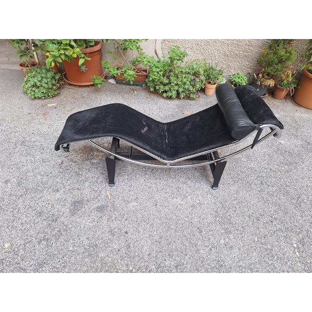 LC4 Chaise Lounge in Black Pony Skin by Le Corbusier for Cassina, 1970s, in Very Good conditions. Designed 1970 to 1979...