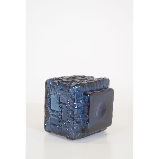 1960s Swedish Cobolt Vase by Göte Augustsson for Ruda Glasbruk, 1960s For Sale - Image 5 of 6