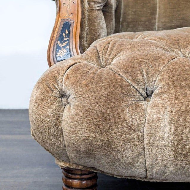 Mid-Century Modern Vintage Victorian Tufted Velvet Lounge Chair With Carved Wooden Accents For Sale - Image 3 of 10