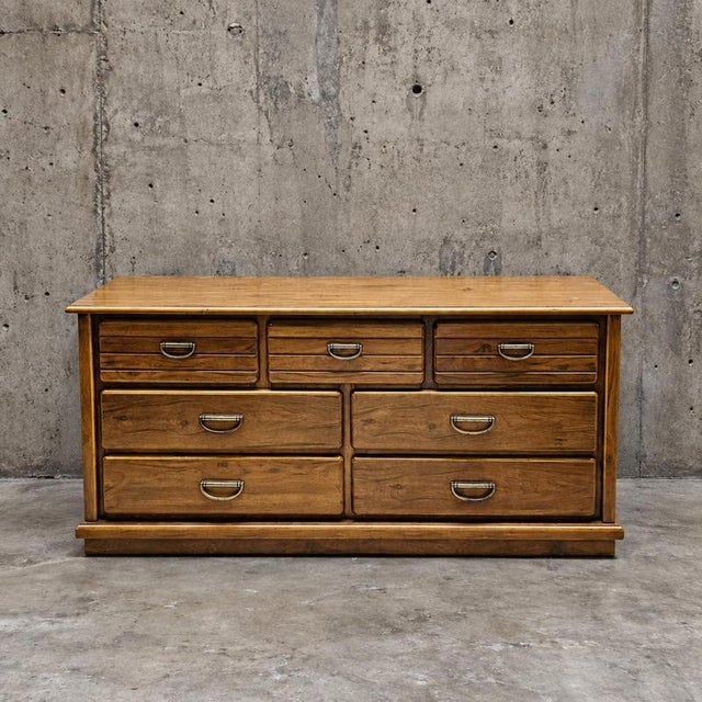 Vintage Dresser in Oak by Florida Furniture Industries, 1980s For Sale - Image 4 of 7