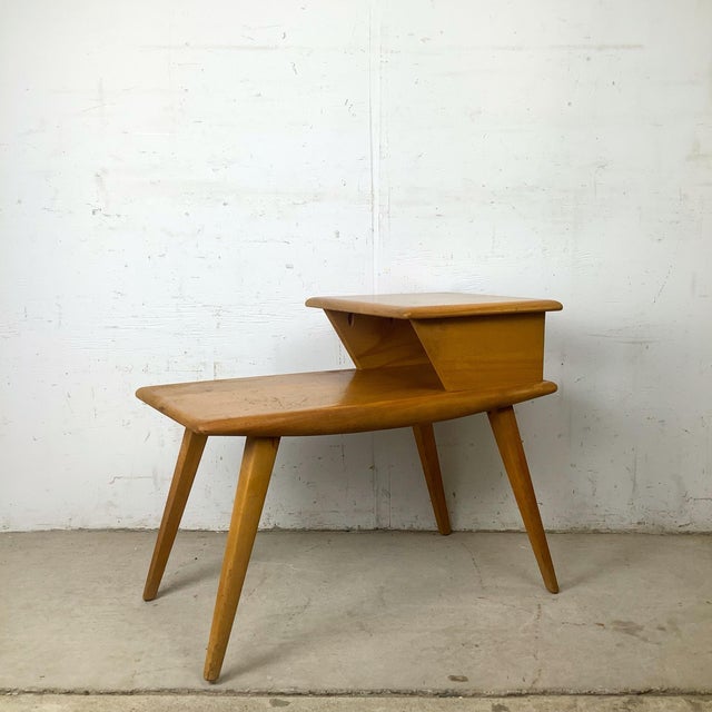 Mid 20th Century Heywood-Wakefield Modern Birch Magazine Table in Wheat Finish For Sale - Image 5 of 12