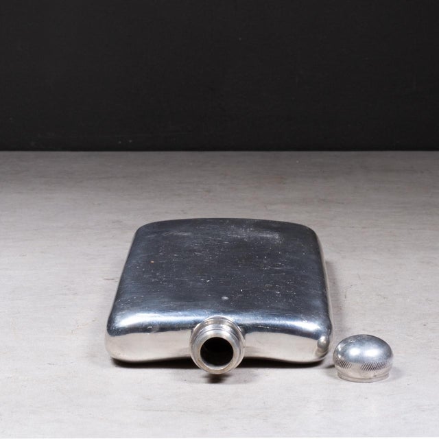 Vintage Concord English Pewter Hip Flask Sheffield, England c.1950 For Sale In San Francisco - Image 6 of 8