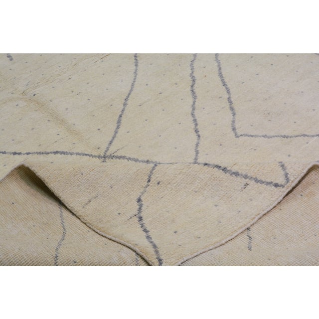 1990s Moroccan Hand Knotted Rug With Soft Texture,5'7"X8' For Sale In New York - Image 6 of 7