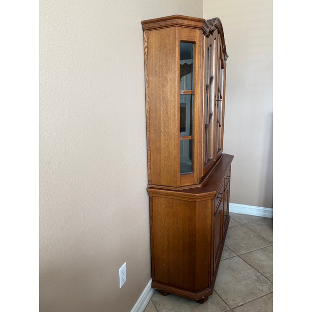 1980s Oak China Cabinet Storage For Sale - Image 4 of 4