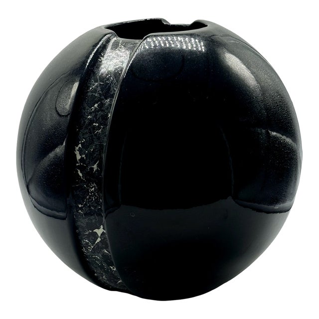 1985 Postmodern Memphis Era Haeger Black Ceramic Orb Vase - Model 4395 For Sale