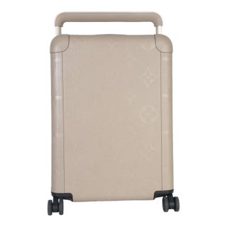 Tourterelle Monogram Empreinte Horizon 55 For Sale